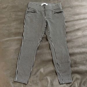 Houndstooth print cropped leggings